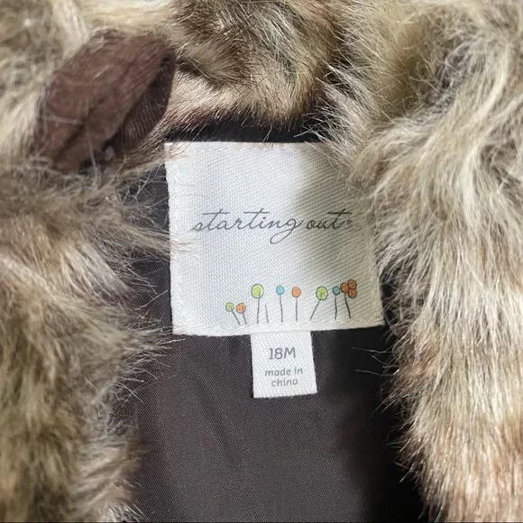 NWT faux fur vest - Picture 2 of 5